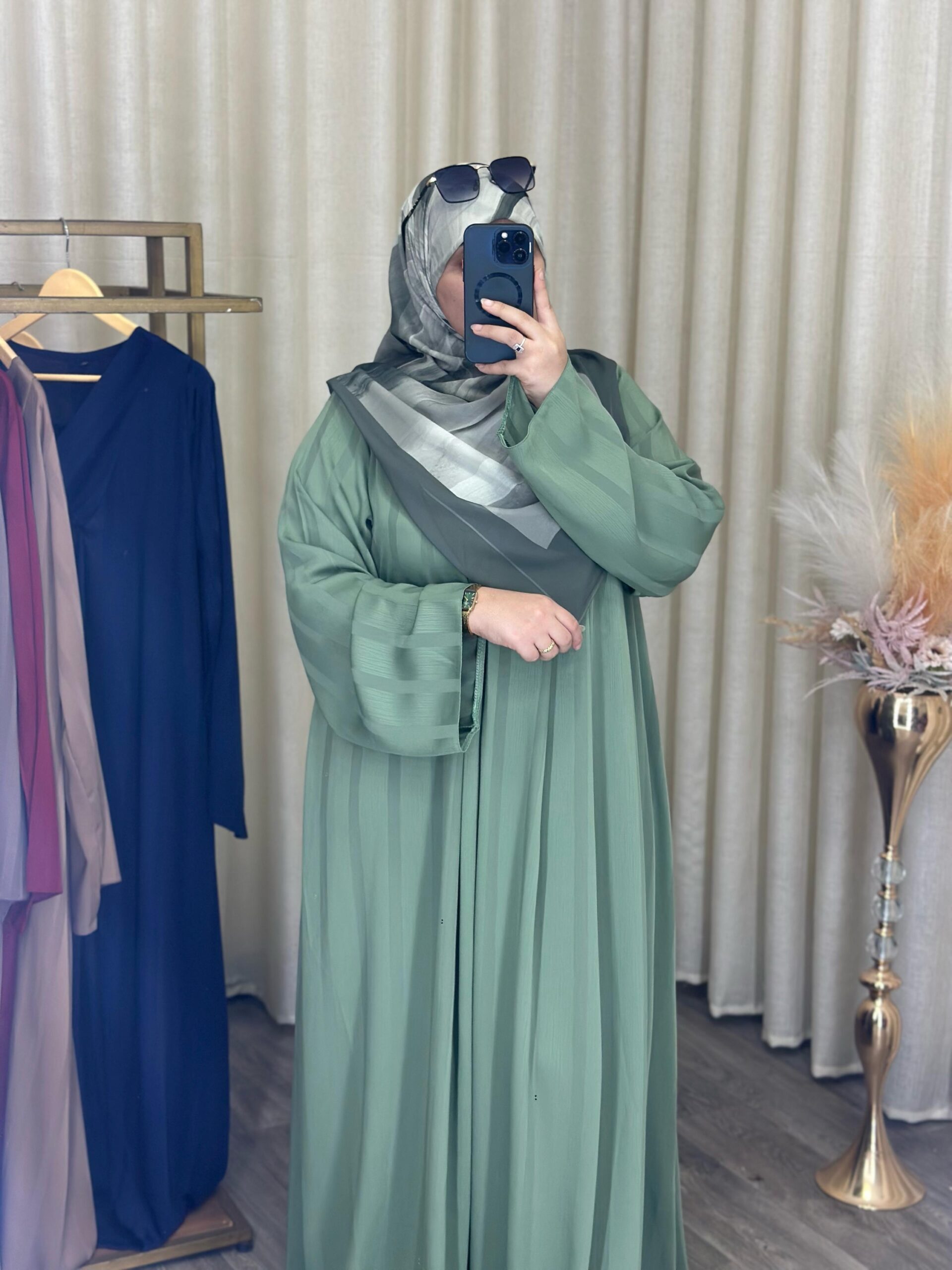 9721a8d7-e164-43de-afa5-94b0fa4fd03f-1-3