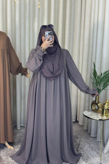 ROBE TOUQA