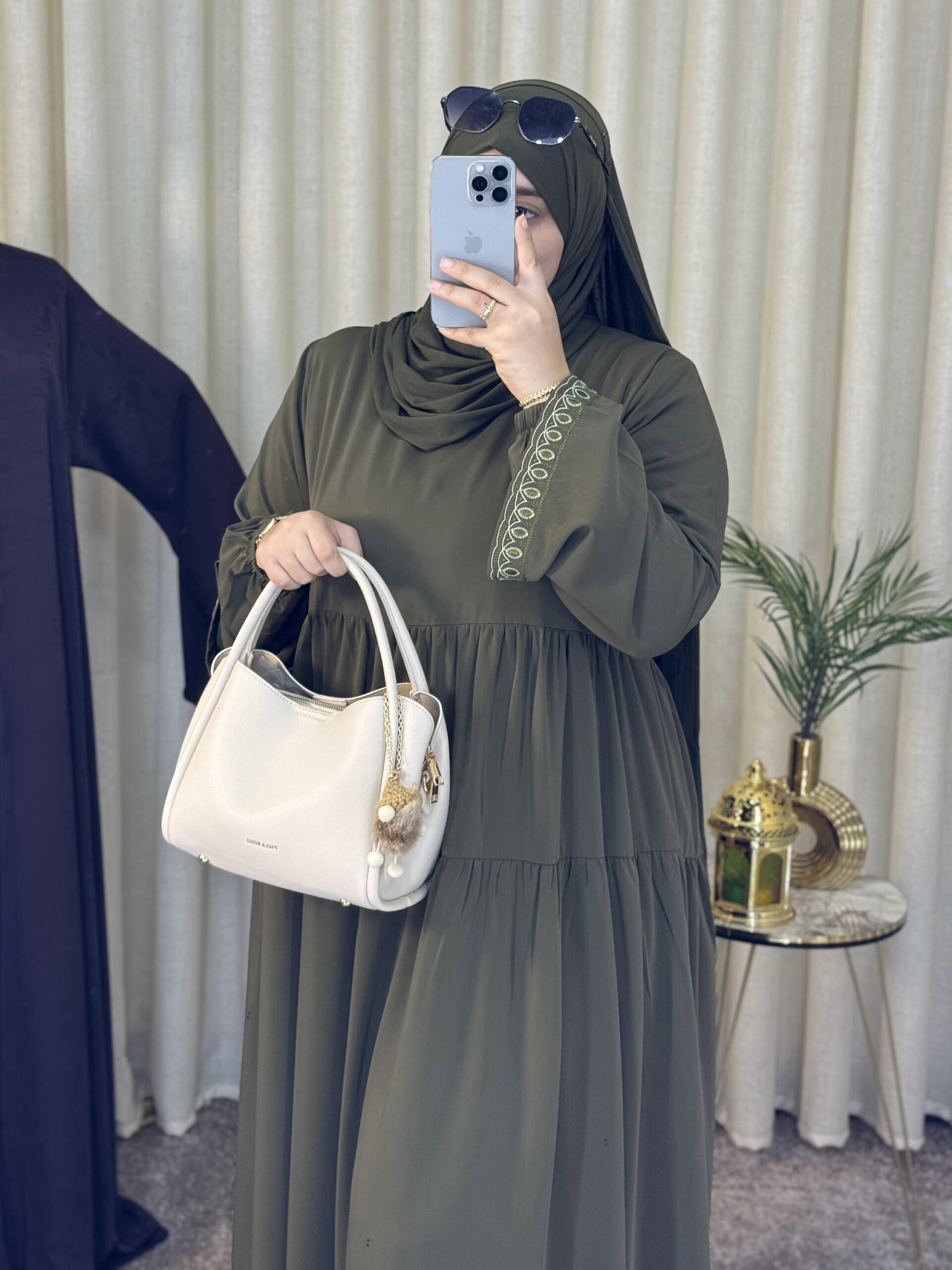 8ef1a6e1-efc1-4482-834b-7a140571ef1e-5