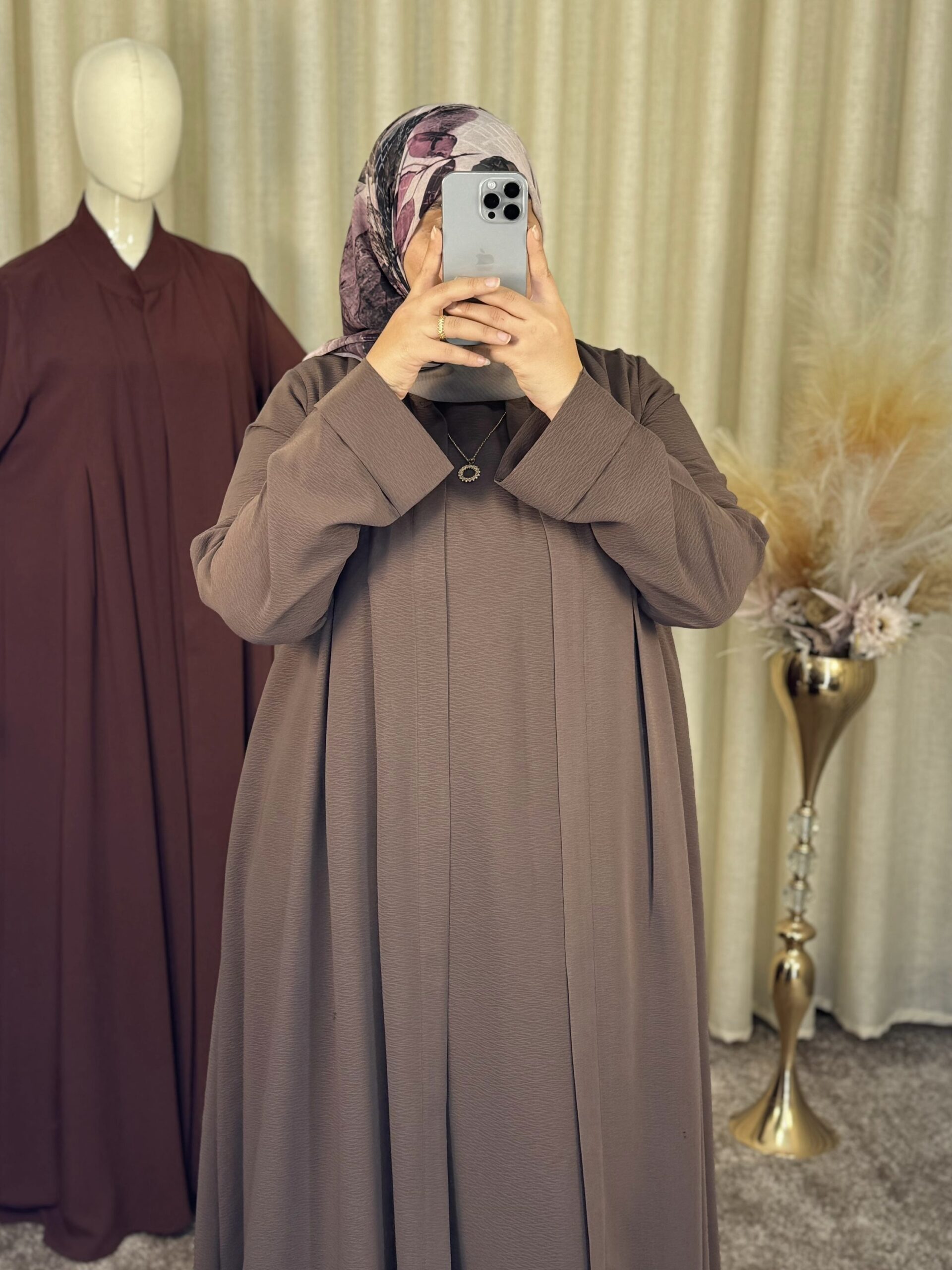 f25a2600-433b-4410-b814-44045014c0a1-4